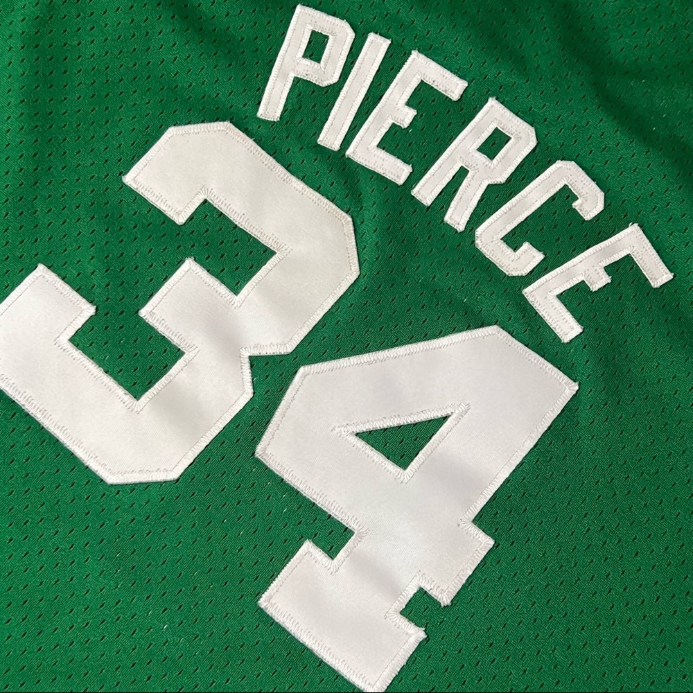 Boston Celtics Paul Pierce Stitched Jersey #34 - Picture 3 of 8